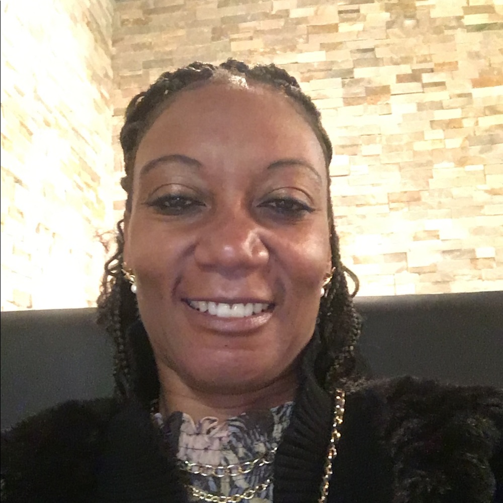 Meet your Posher, Tiffany